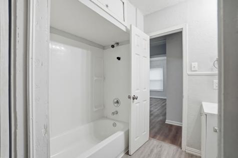 2547 Wilton Avenue Dallas TX 75211