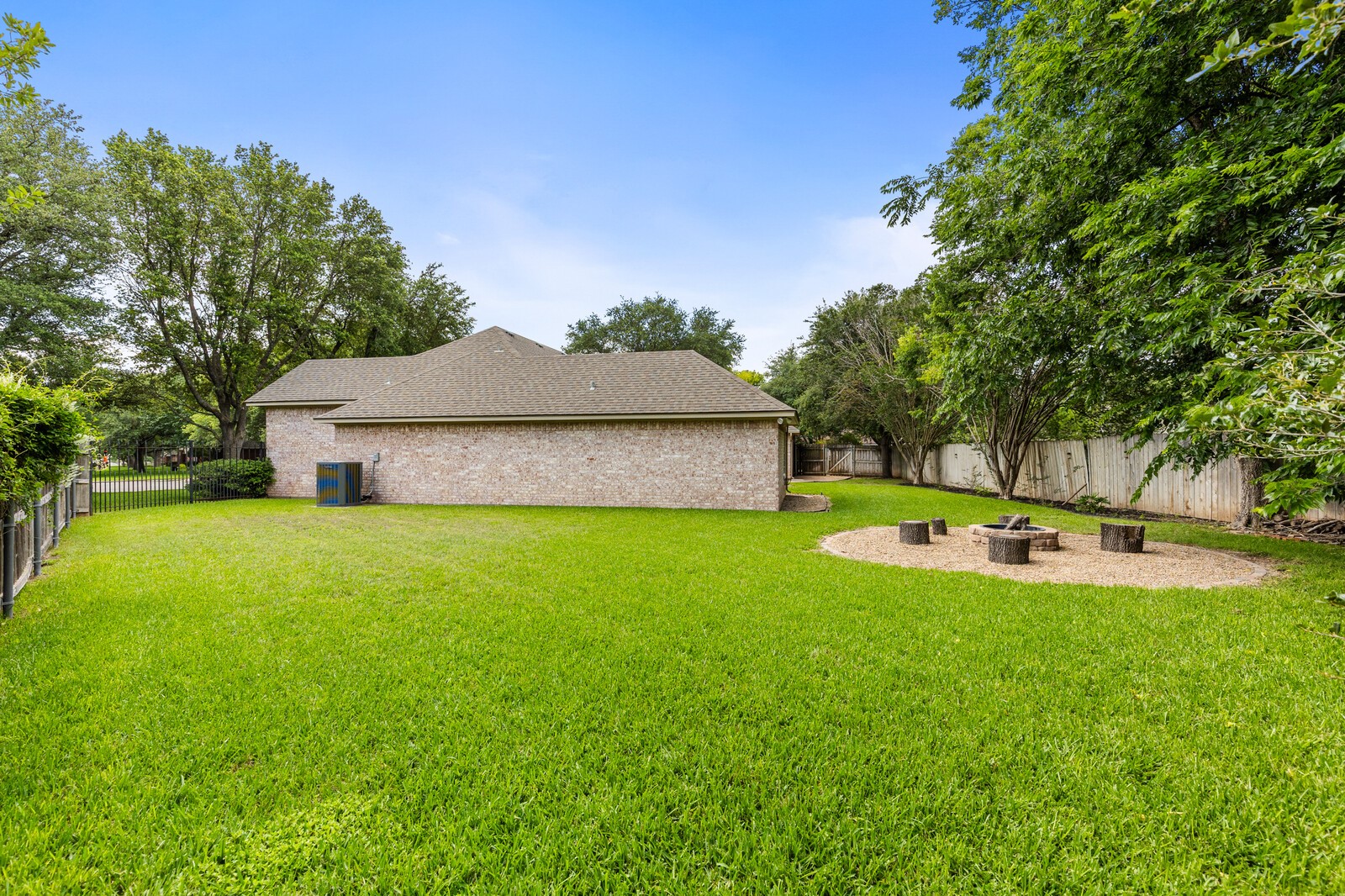 901 Steamboat Circle Hewitt TX 76643