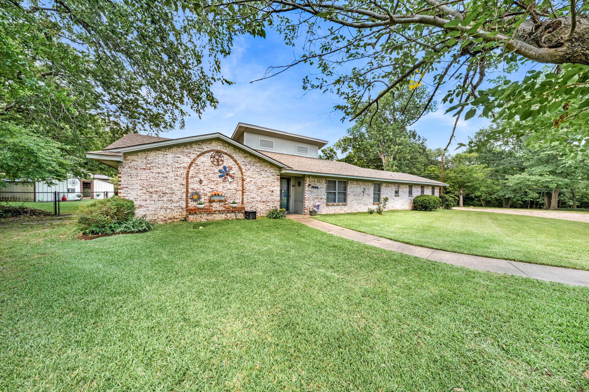 2826 Birchwood Lane Commerce TX 75428
