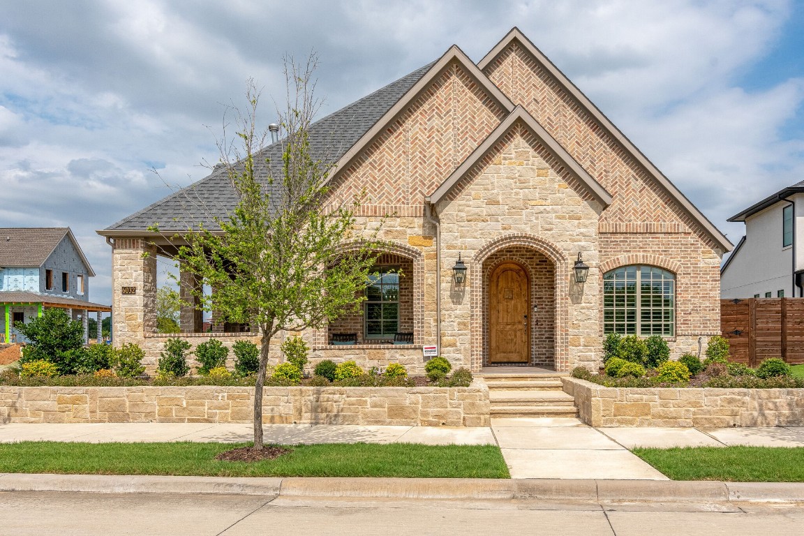 6032 Maybrook Drive North Richland Hills TX 76180