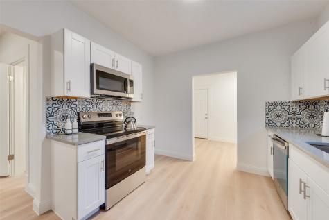 1205 W Arlington Avenue Fort Worth TX 76110