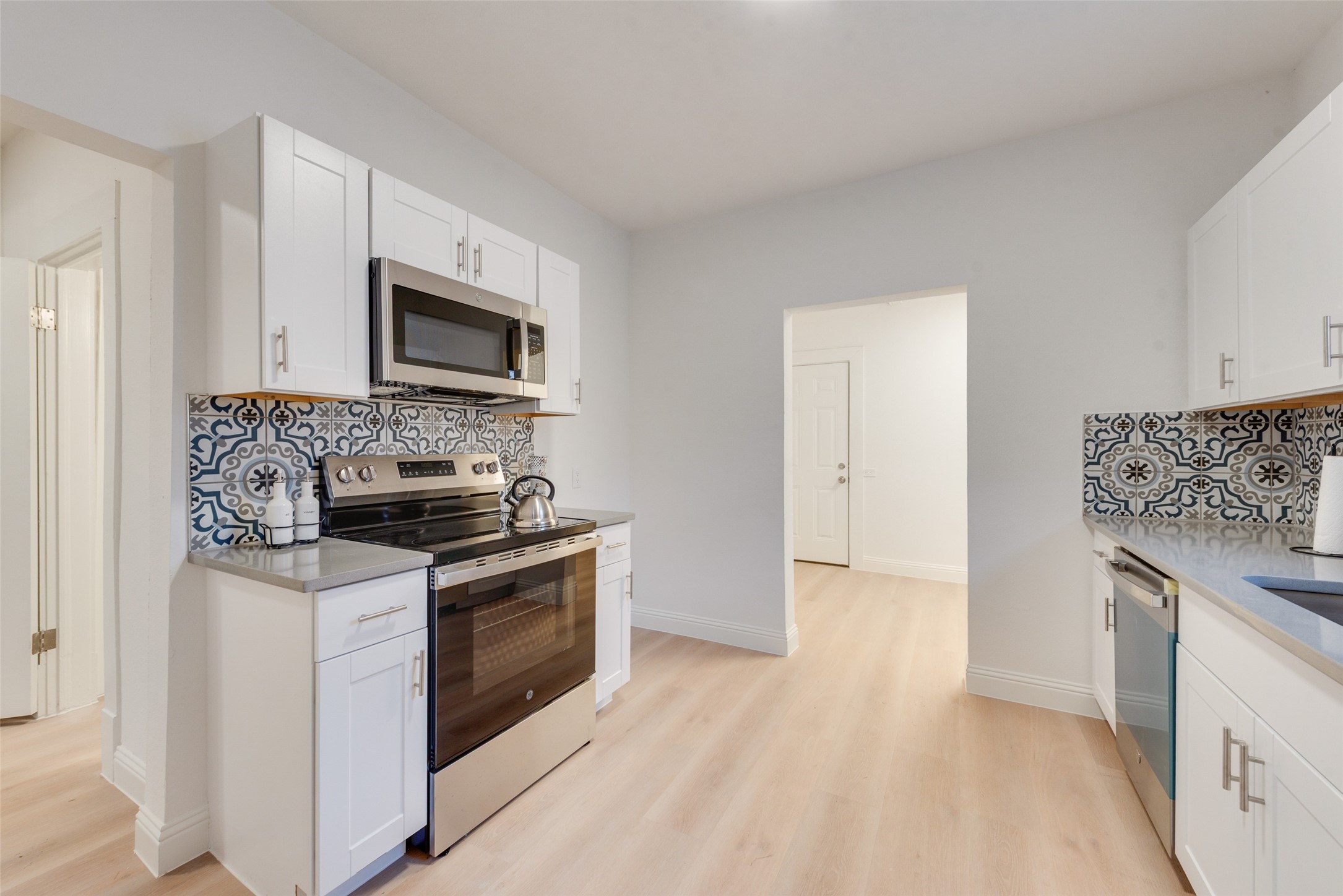 1205 W Arlington Avenue Fort Worth TX 76110