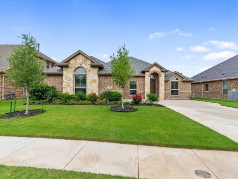 7620 Town Lake Drive Grand Prairie TX 75054