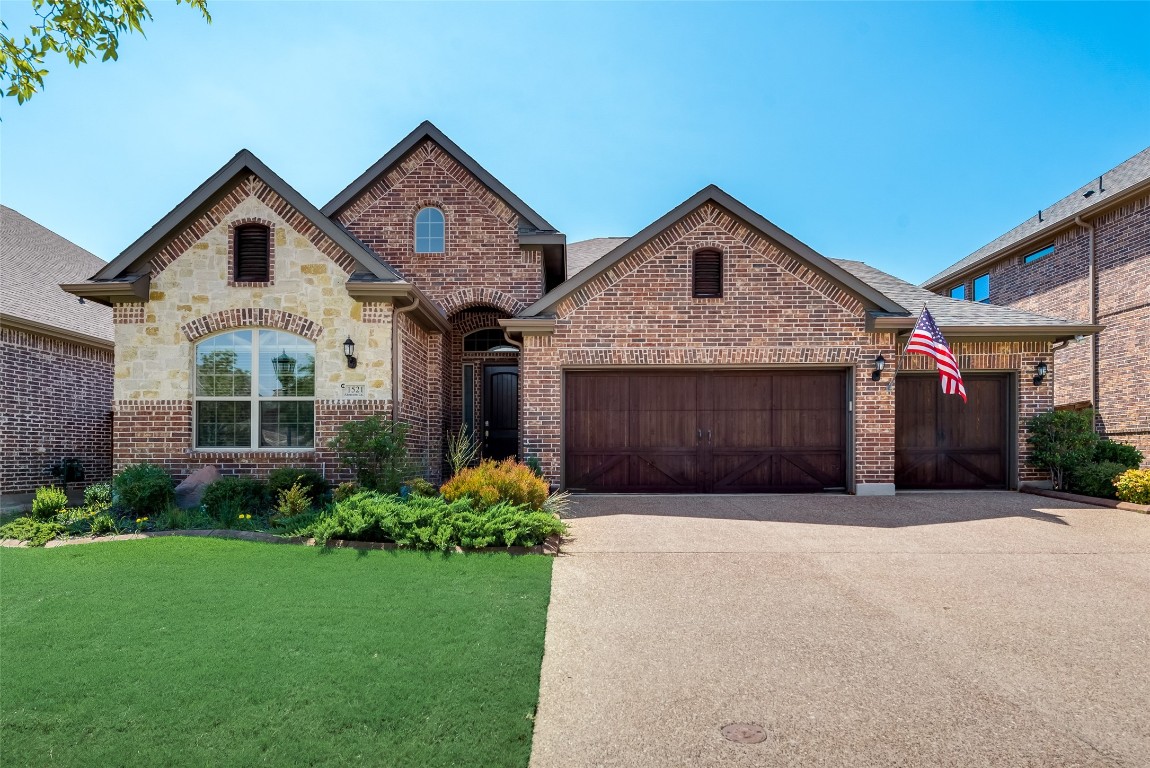 1521 Abercorn Lane Aubrey TX 76227