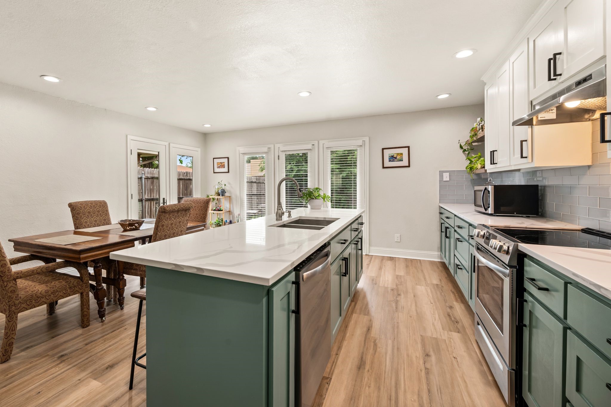 6616 High Lawn Terrace Watauga TX 76148