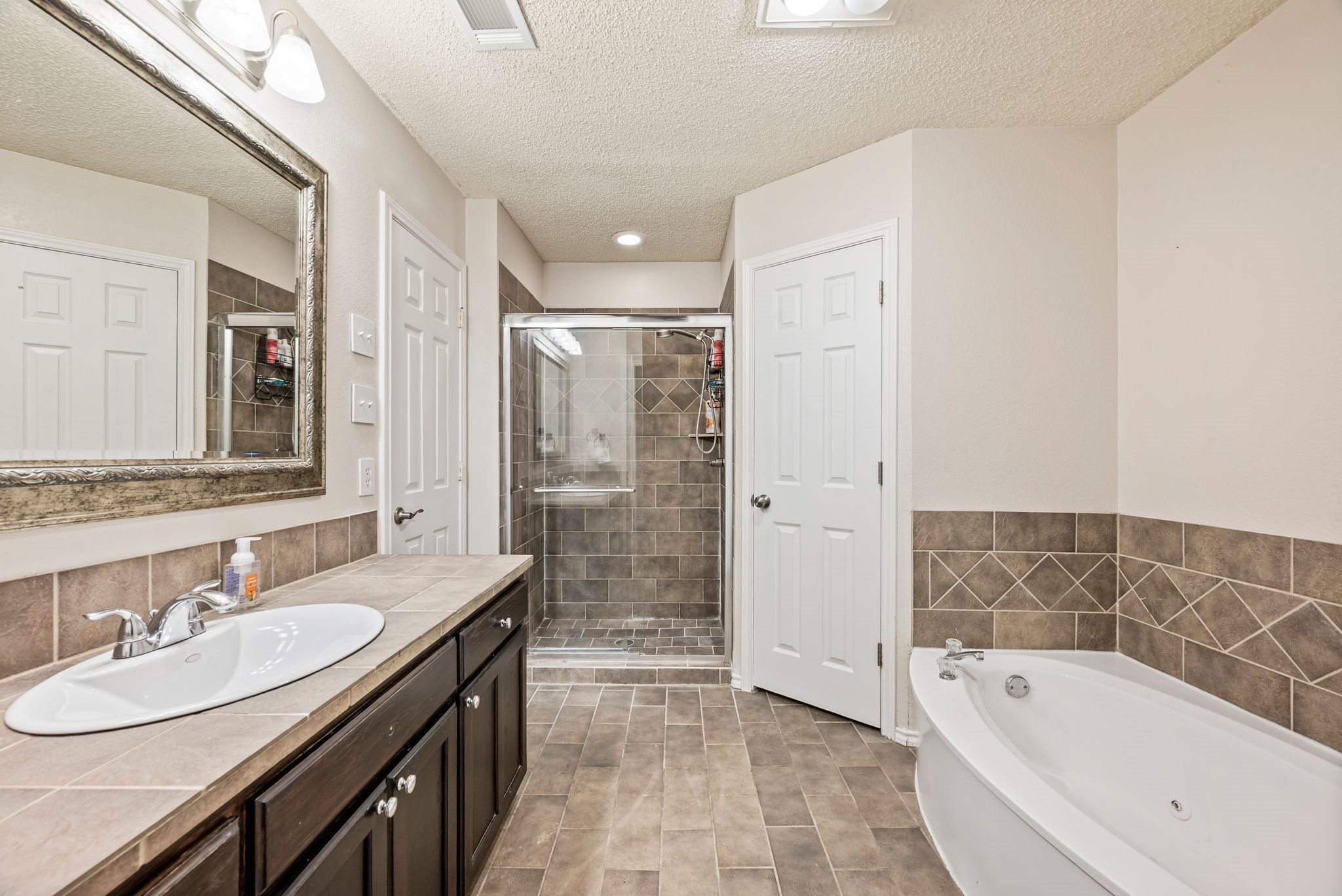 6616 High Lawn Terrace Watauga TX 76148