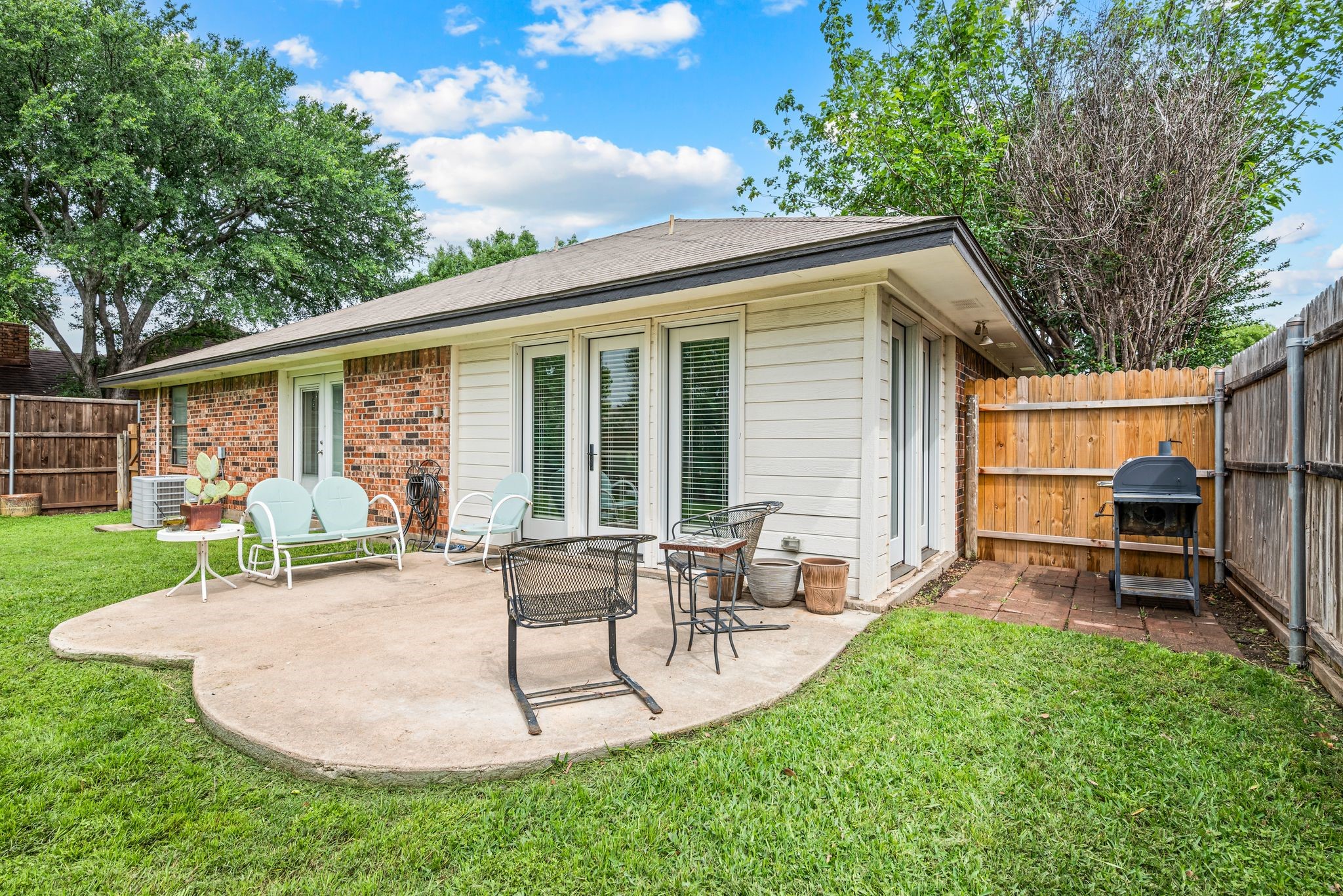 6616 High Lawn Terrace Watauga TX 76148