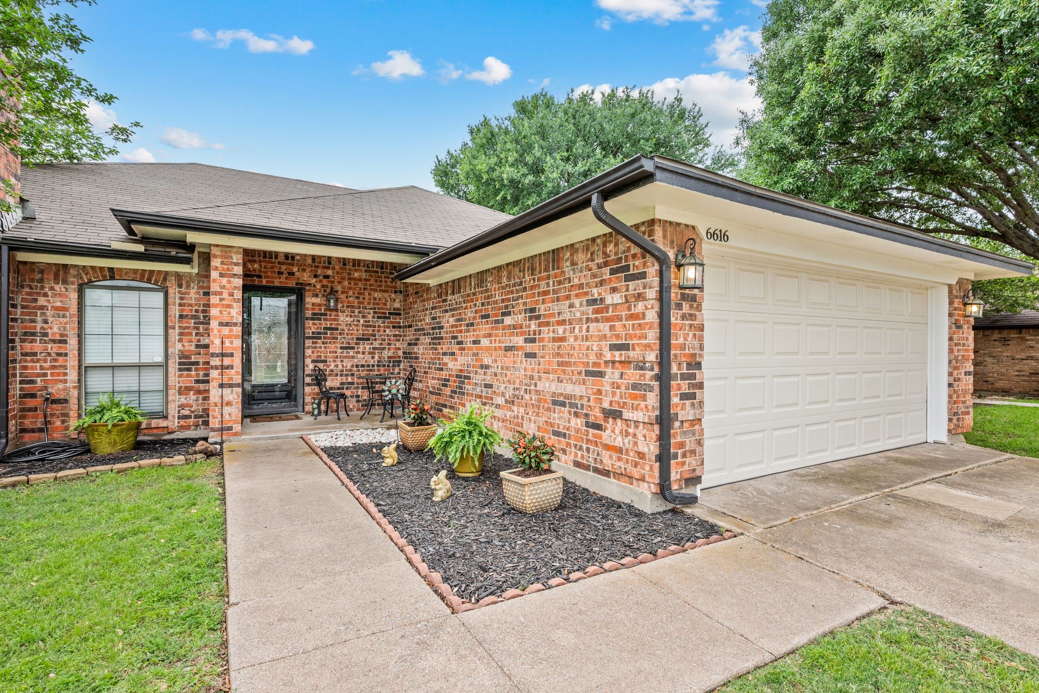 6616 High Lawn Terrace Watauga TX 76148
