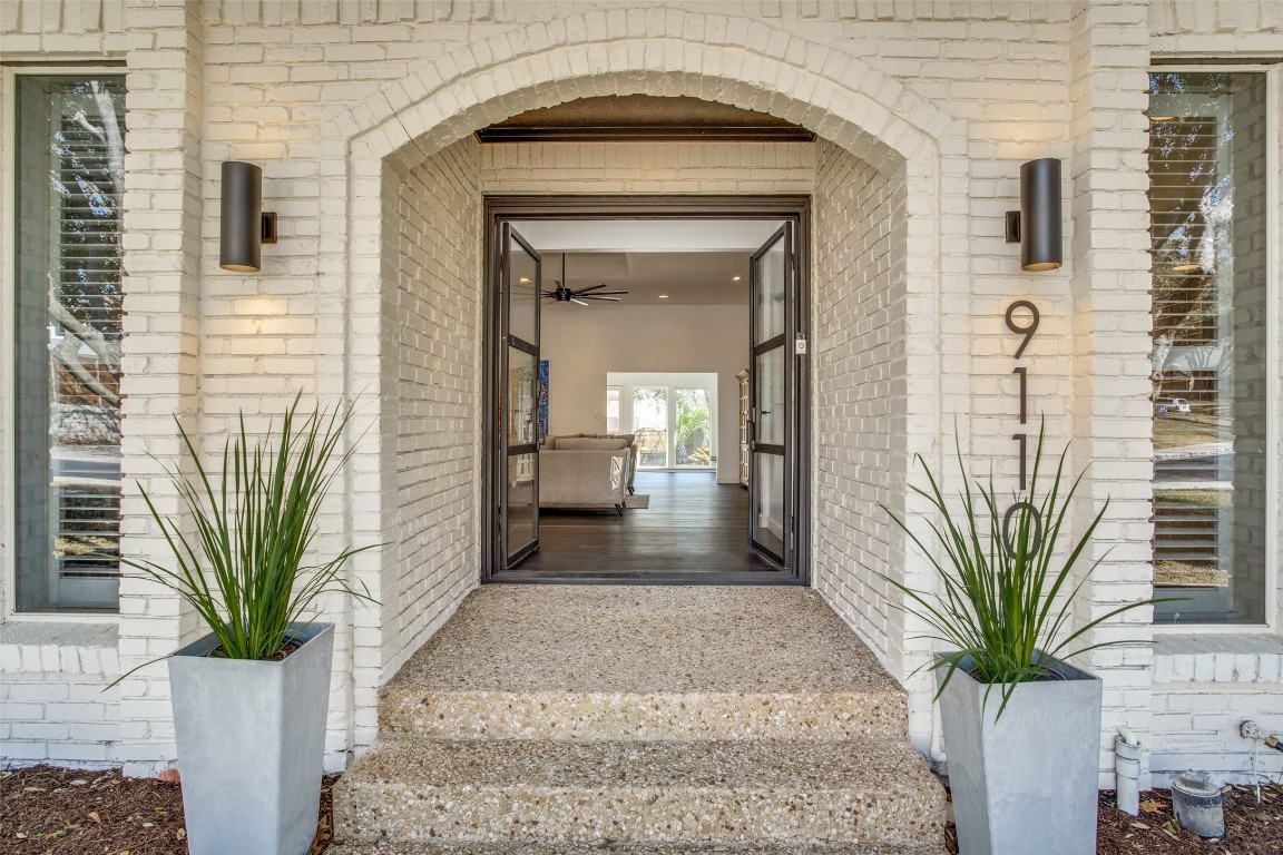 9110 Glen Springs Drive Dallas TX 75243