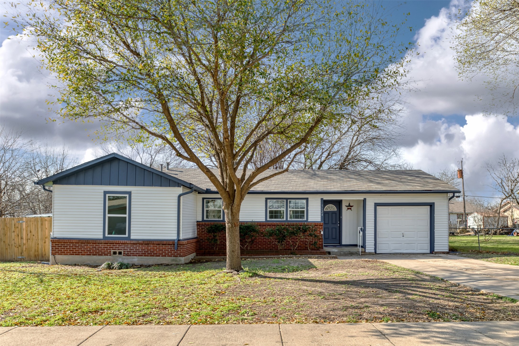 5124 Jerri Lane Haltom City TX 76117