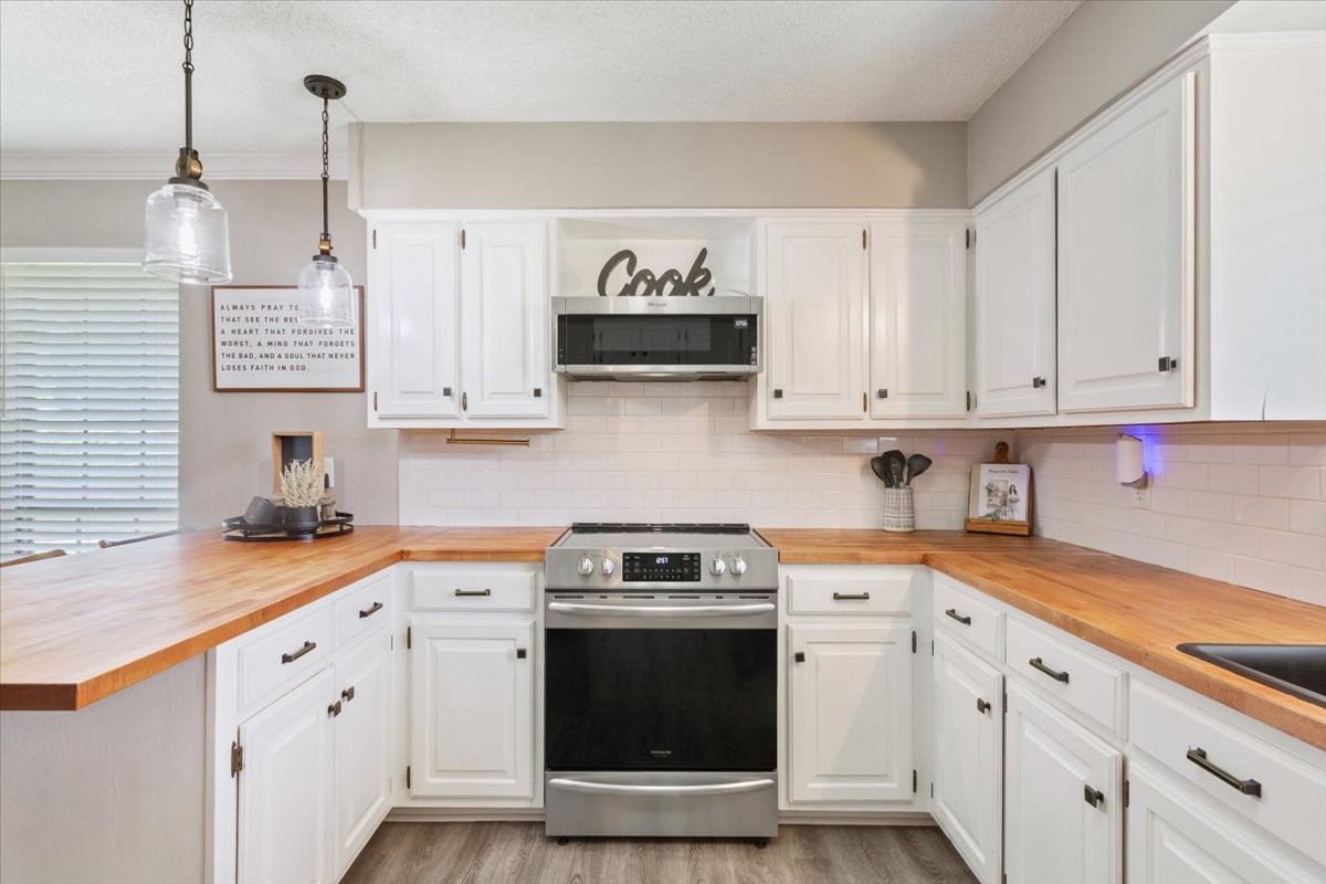 118 Rocky Creek Avenue Groesbeck TX 76642