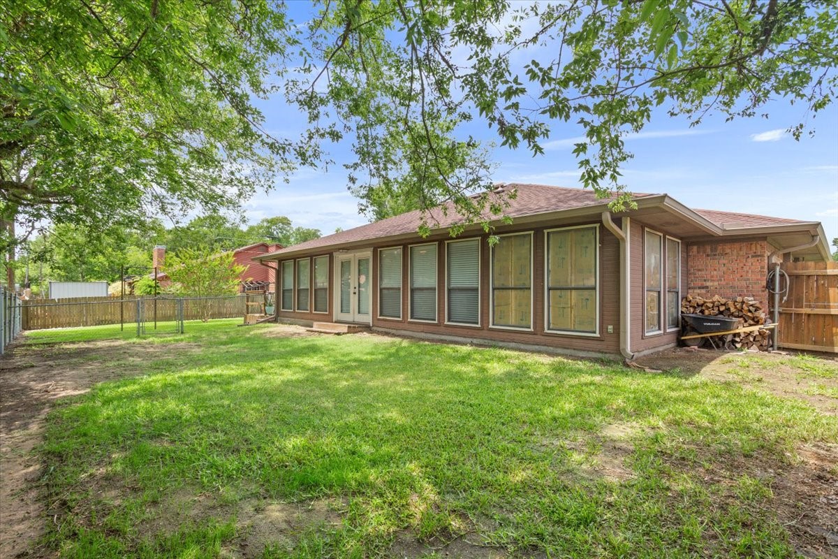 118 Rocky Creek Avenue Groesbeck TX 76642