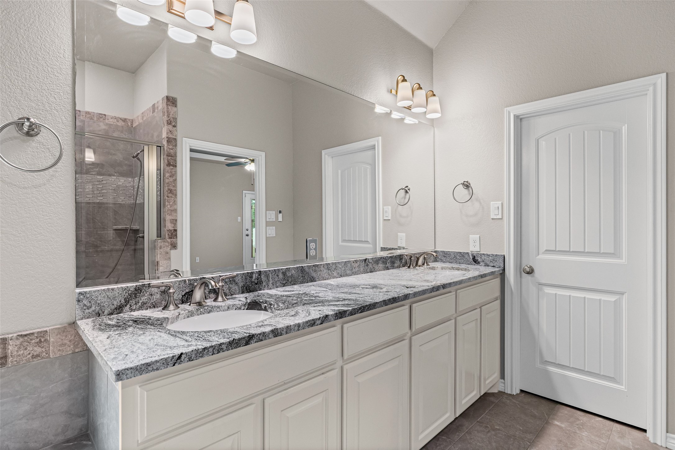 6620 Pinehurst Drive Granbury TX 76049