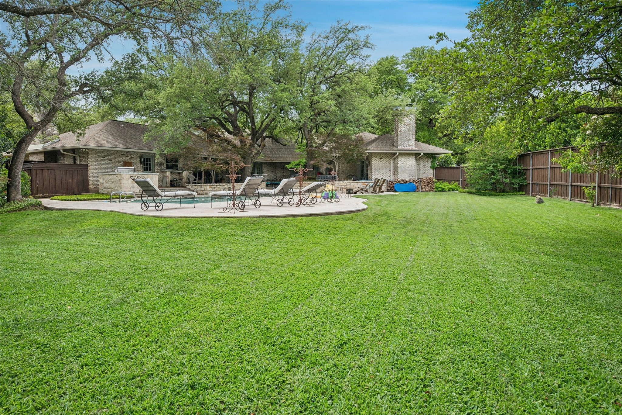 7276 Lupton Circle Dallas TX 75225