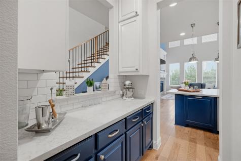 8068 Sarahville Drive Dallas TX 75252
