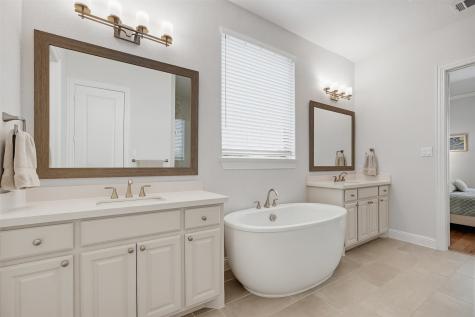 8068 Sarahville Drive Dallas TX 75252