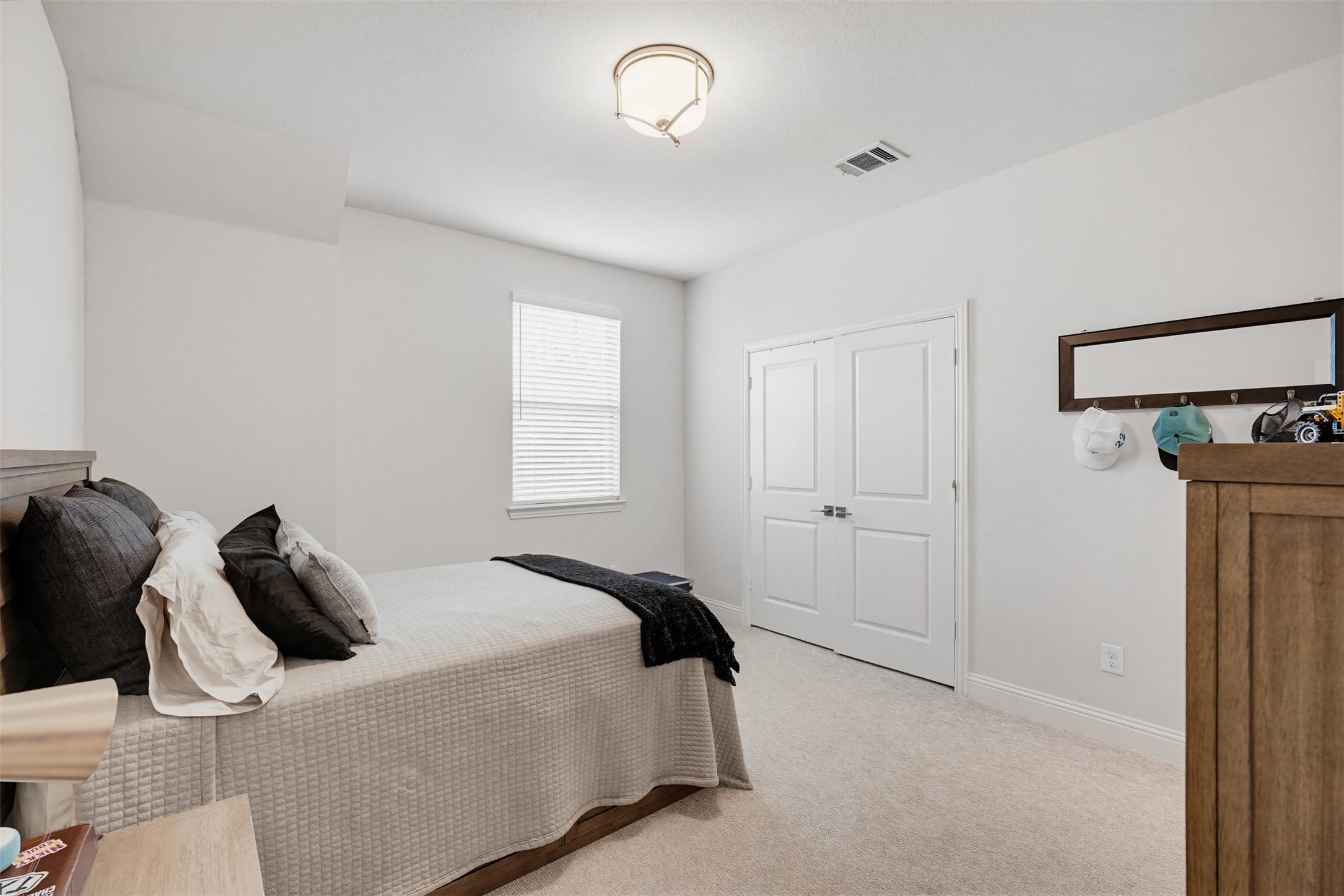 8068 Sarahville Drive Dallas TX 75252