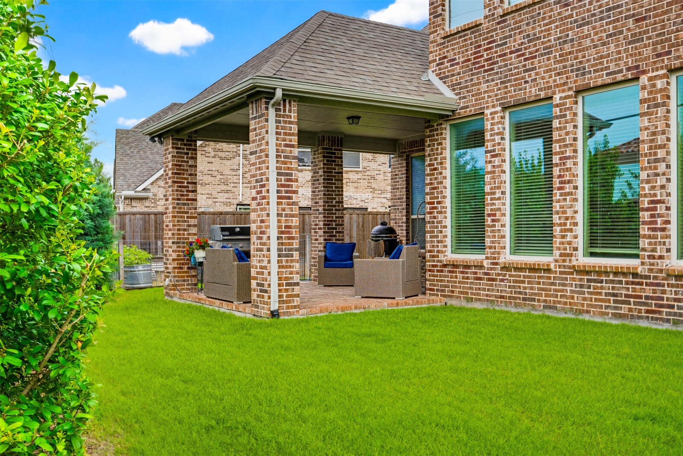8068 Sarahville Drive Dallas TX 75252