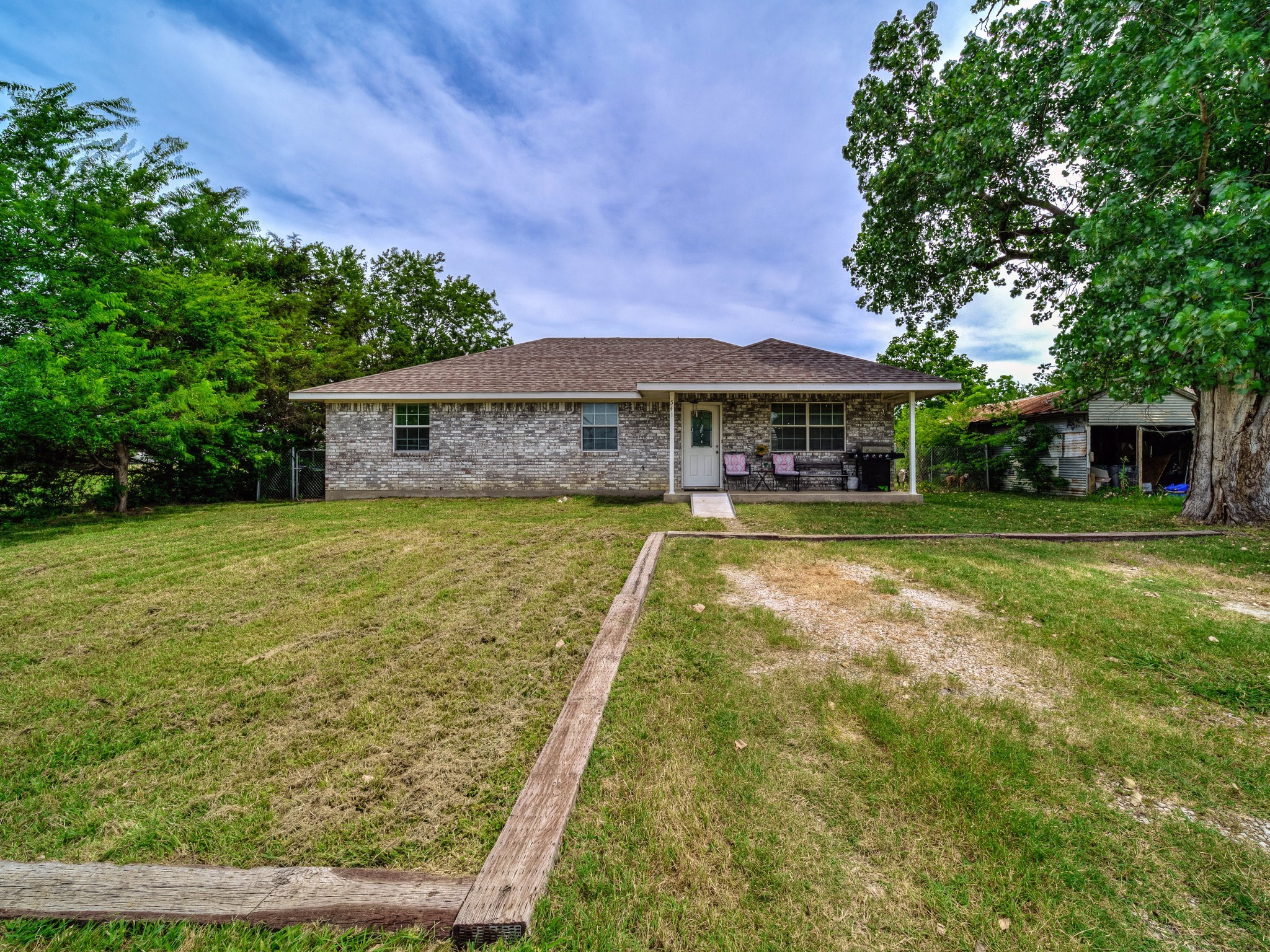 541 W Hughes Street Collinsville TX 76233