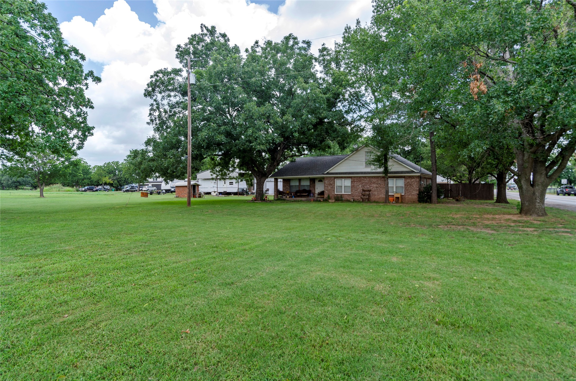 102 N Mesquite Street Paradise TX 76073