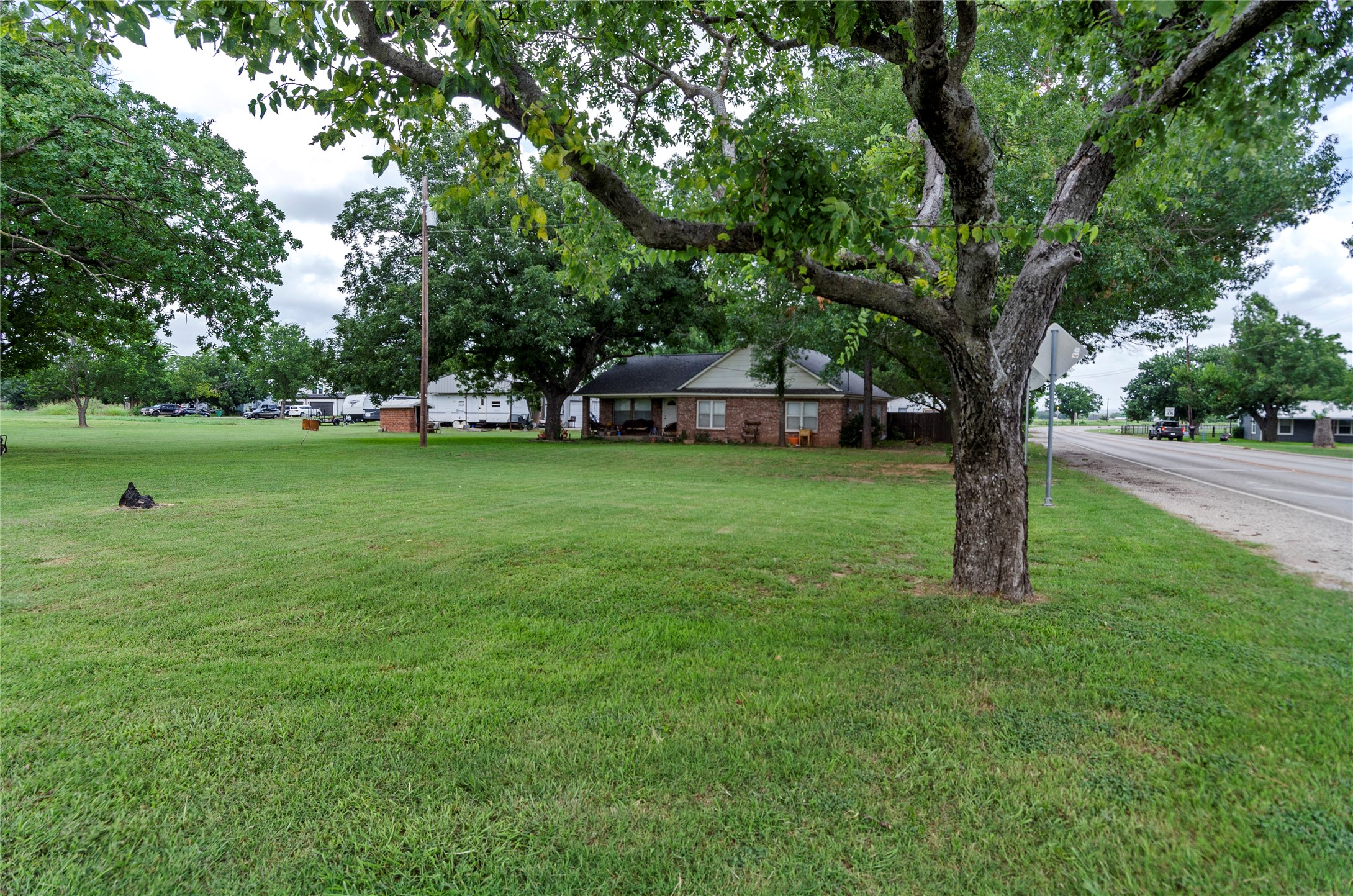 102 N Mesquite Street Paradise TX 76073