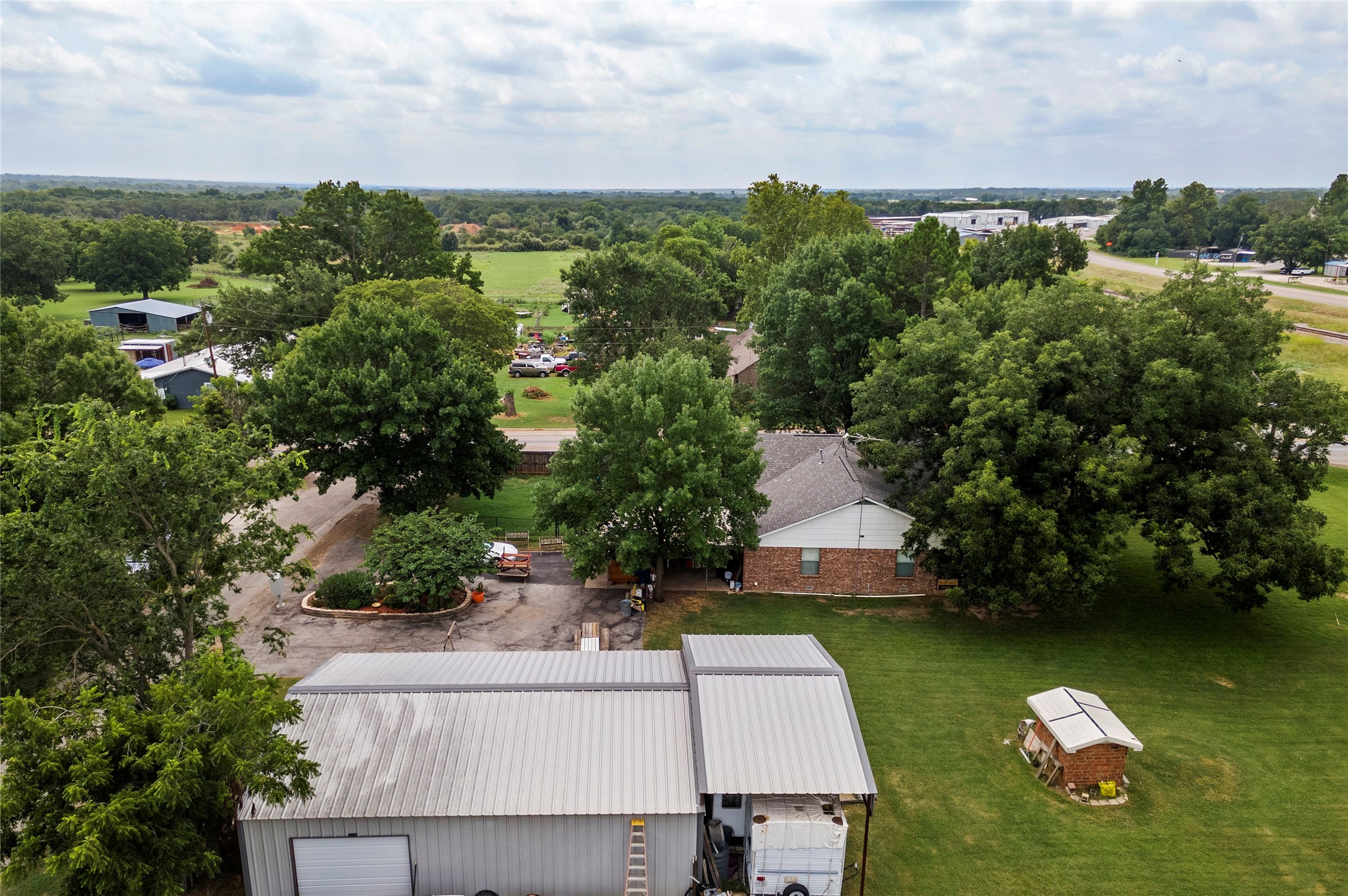 102 N Mesquite Street Paradise TX 76073