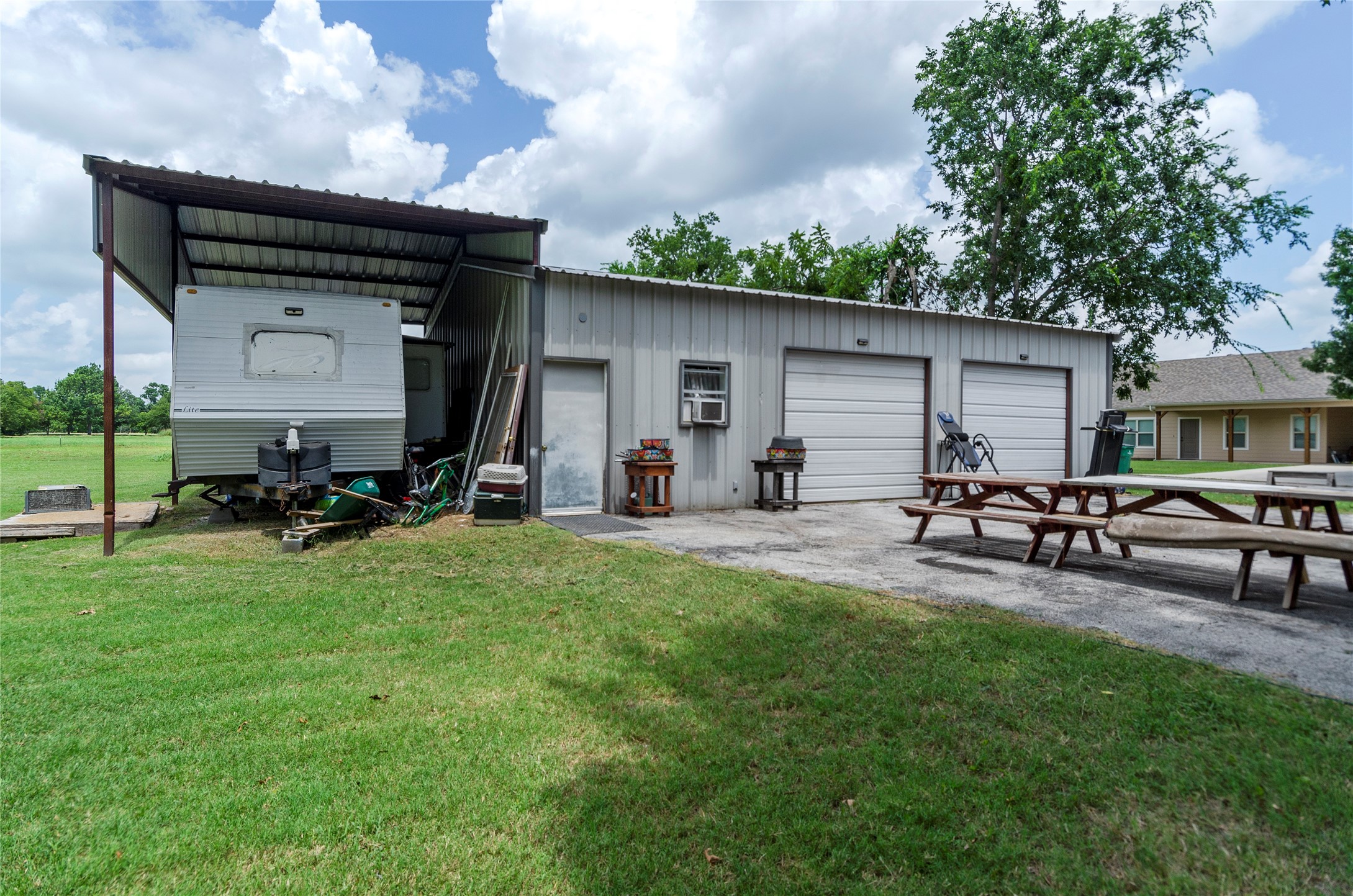 102 N Mesquite Street Paradise TX 76073
