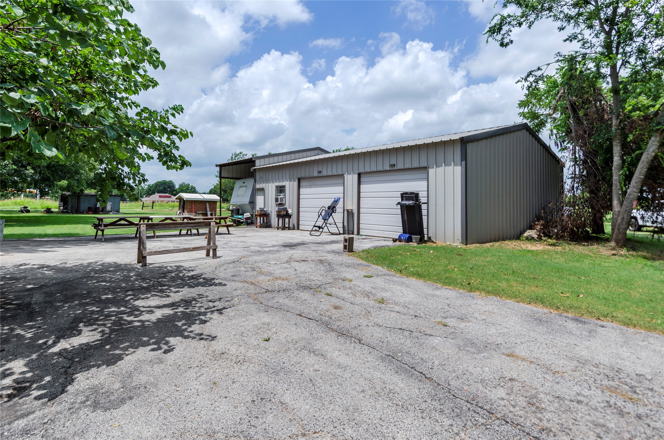102 N Mesquite Street Paradise TX 76073