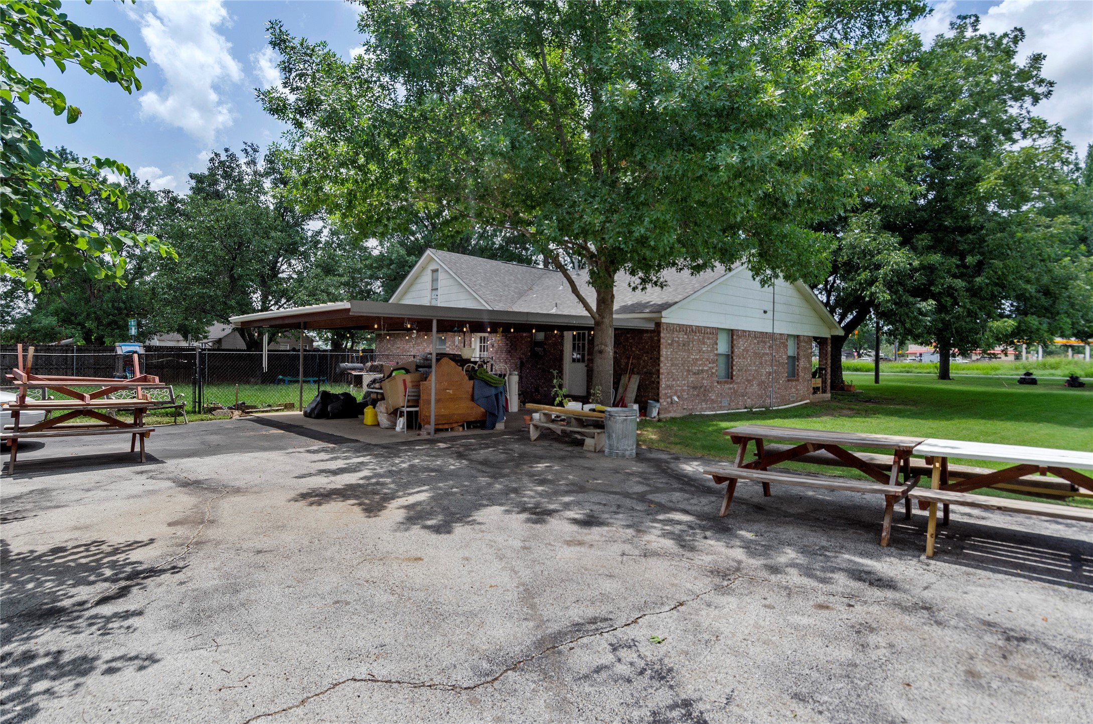 102 N Mesquite Street Paradise TX 76073