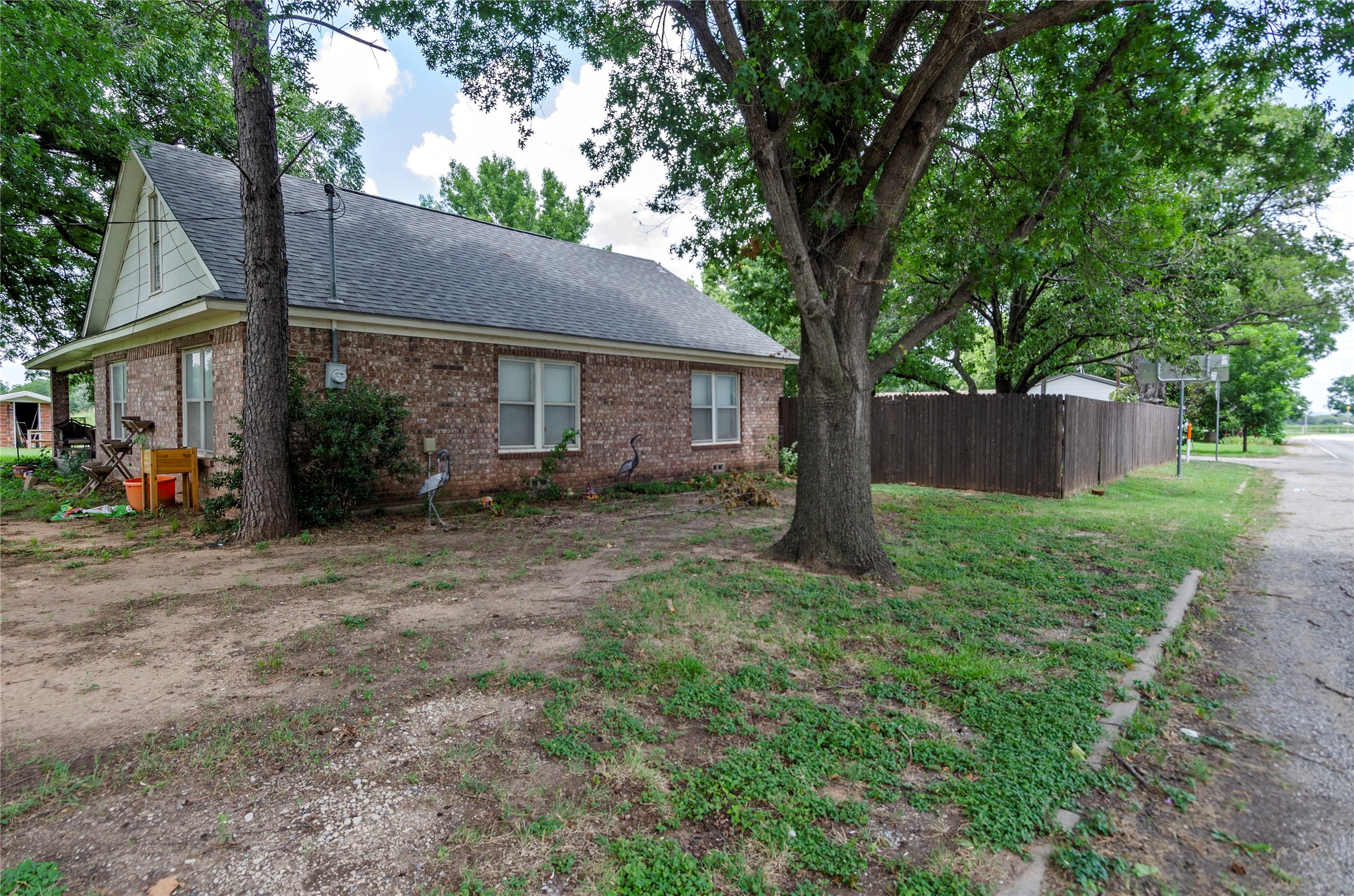 102 N Mesquite Street Paradise TX 76073