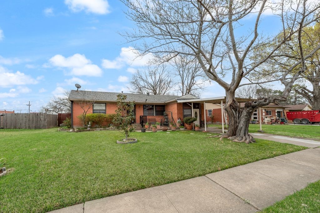 106 W Vista Drive Garland TX 75041