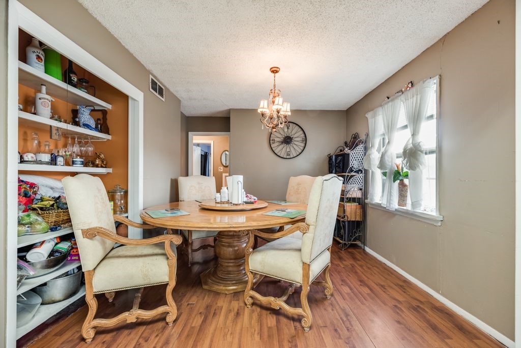 106 W Vista Drive Garland TX 75041