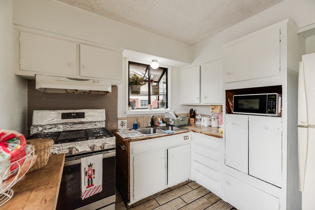 106 W Vista Drive Garland TX 75041