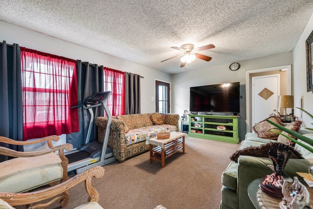 106 W Vista Drive Garland TX 75041