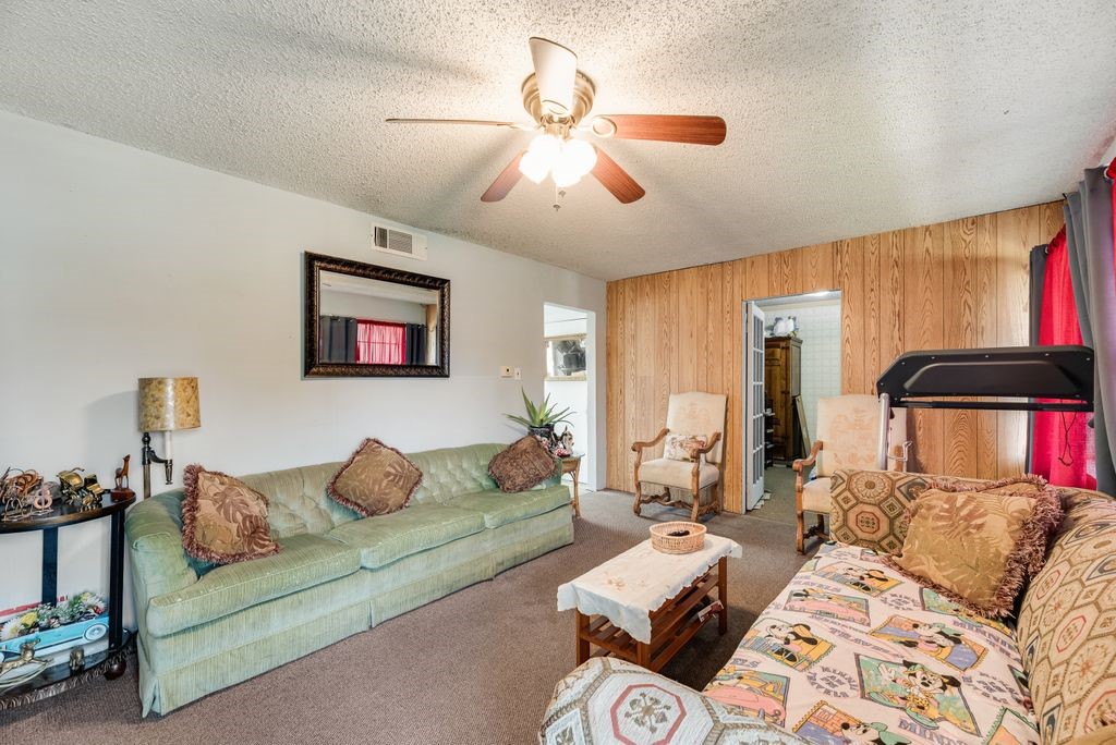 106 W Vista Drive Garland TX 75041