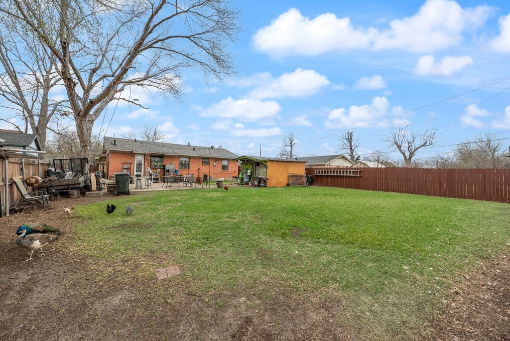 106 W Vista Drive Garland TX 75041