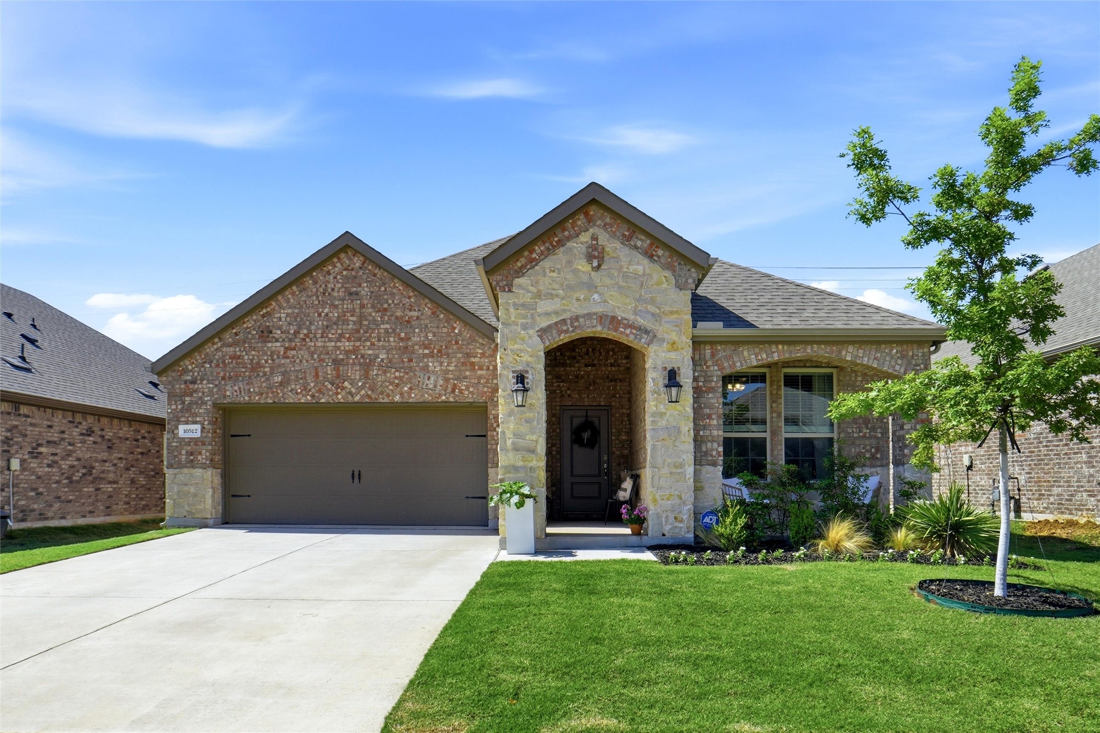 10512 Fountain Gate Street Aubrey TX 76227