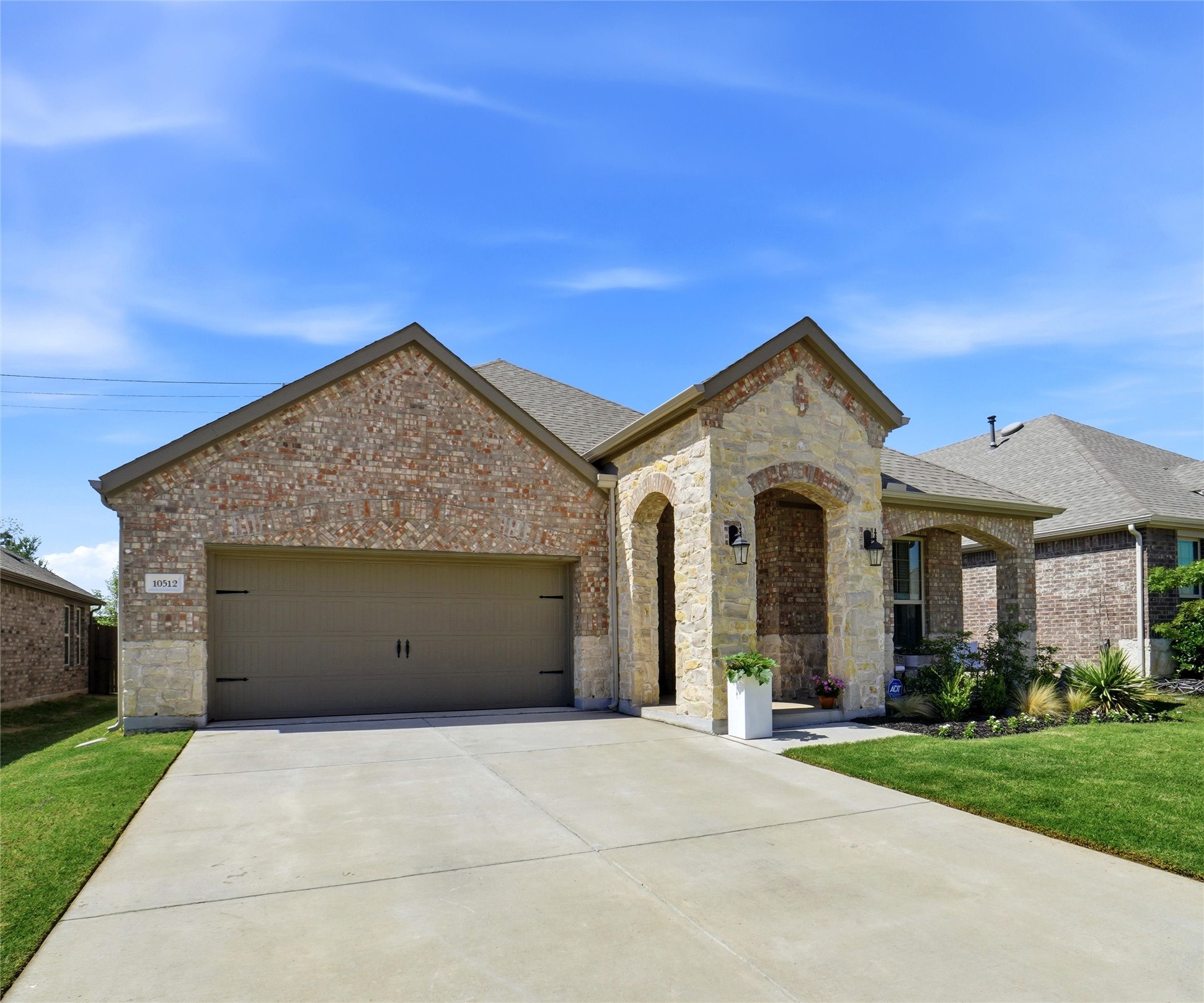 10512 Fountain Gate Street Aubrey TX 76227