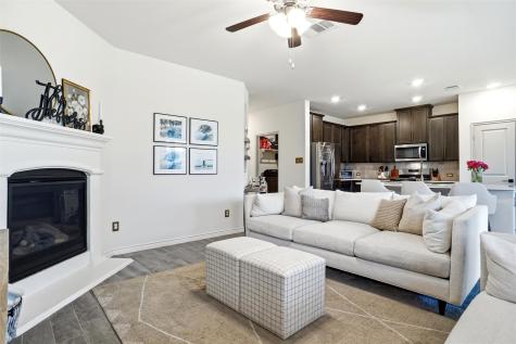 10512 Fountain Gate Street Aubrey TX 76227