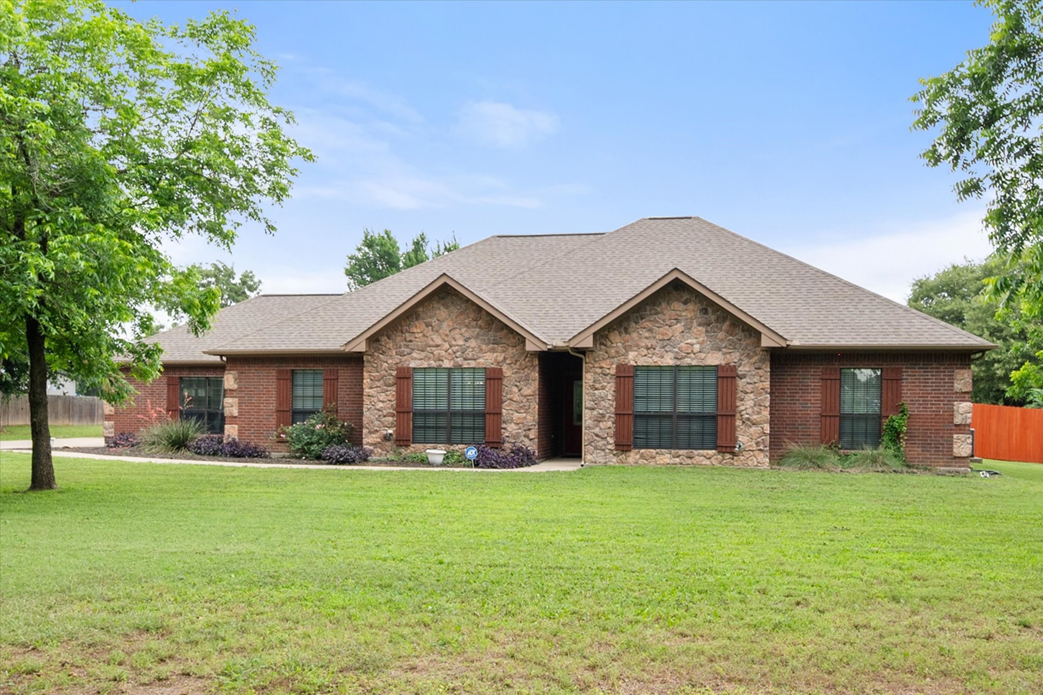 2913 Bairds Lane Burleson TX 76028
