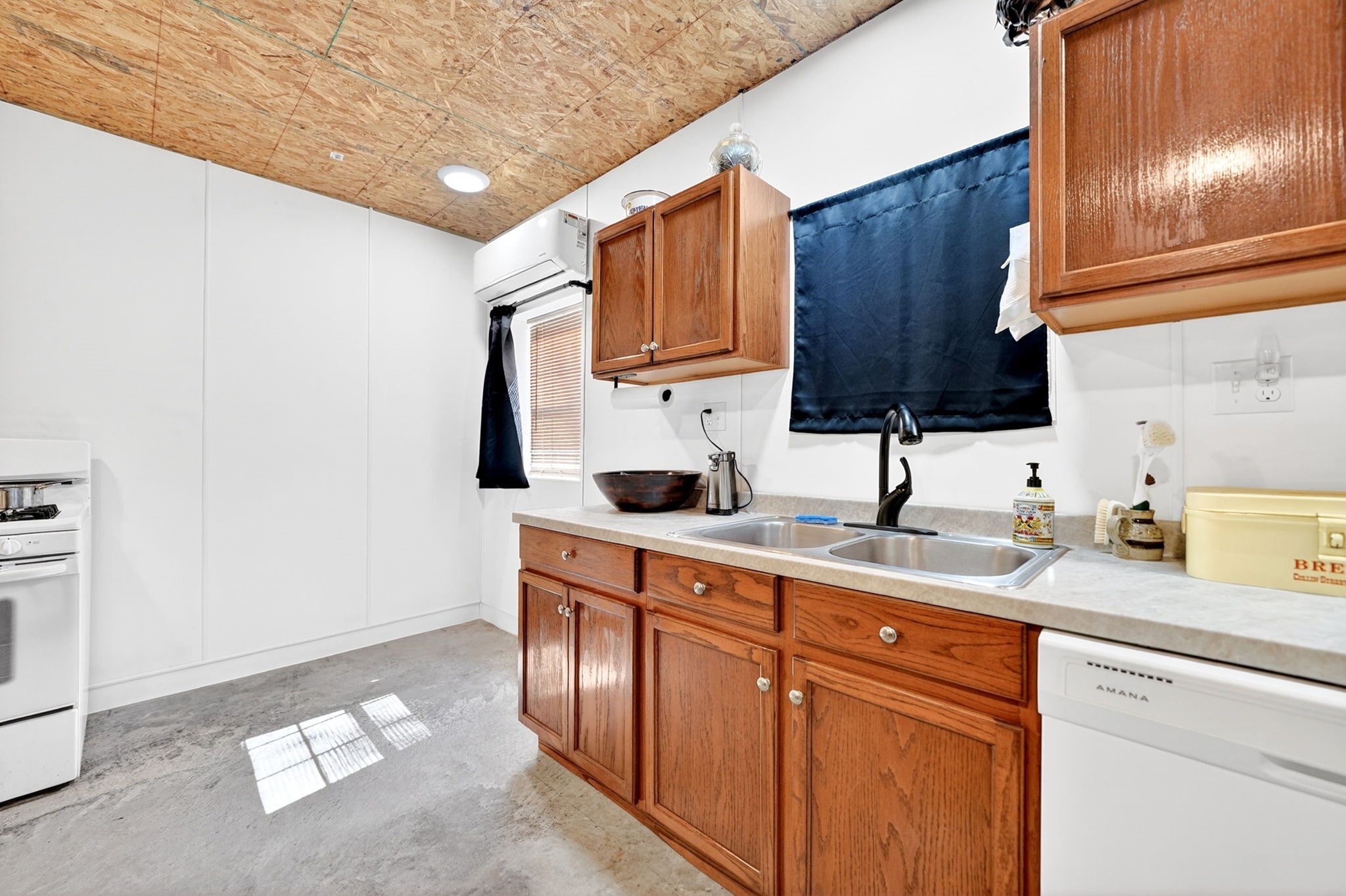 1425 Raintree Road West Tawakoni TX 75474