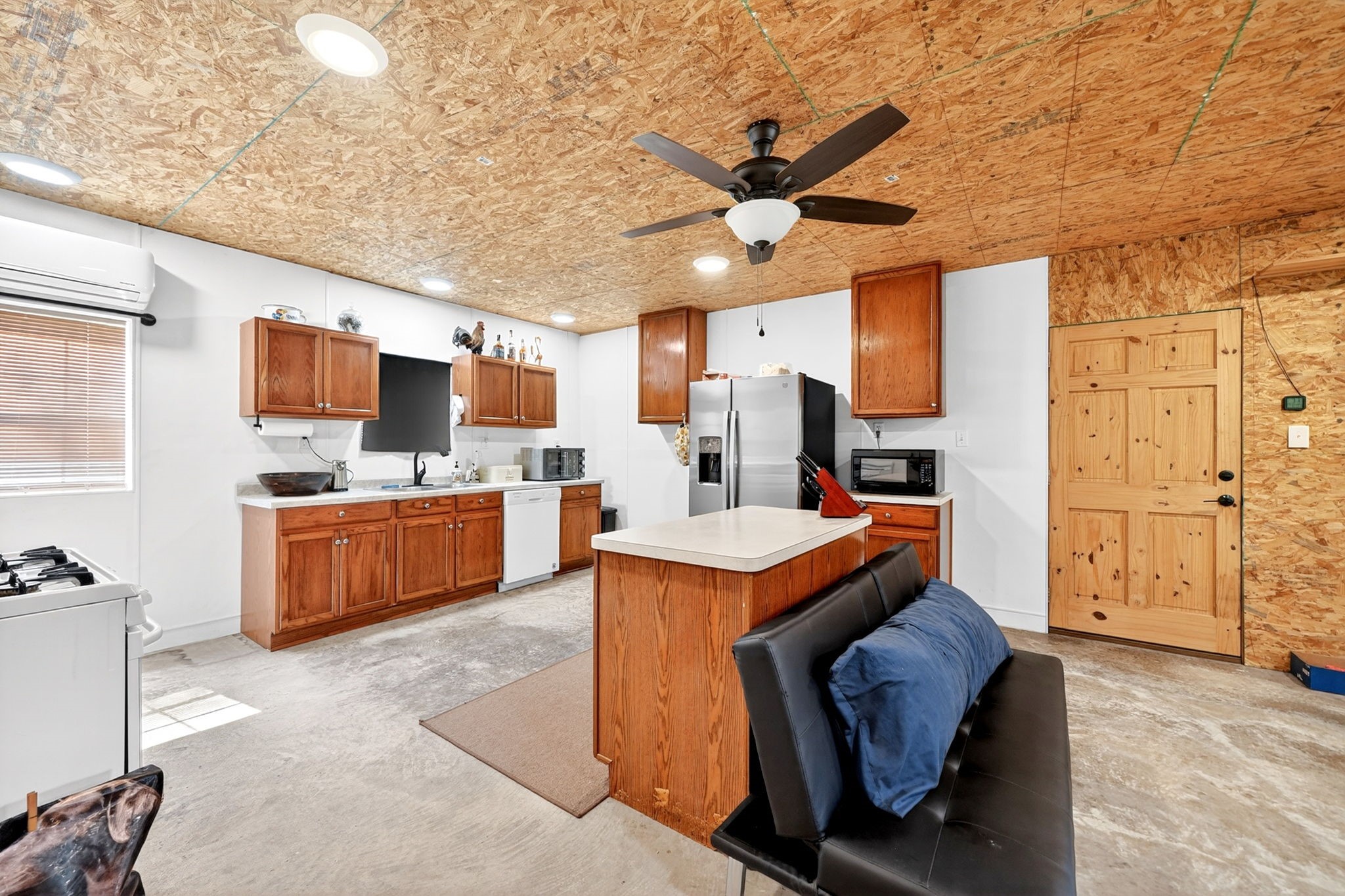 1425 Raintree Road West Tawakoni TX 75474