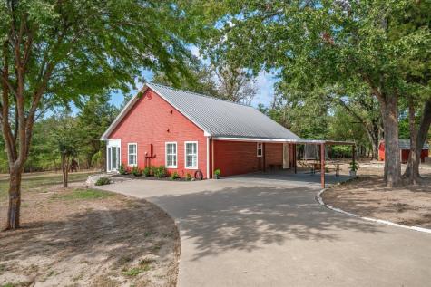 1301 Vz County Road 4105 Canton TX 75103