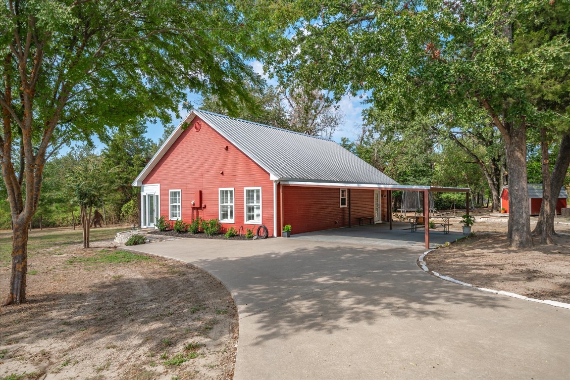 1301 Vz County Road 4105 Canton TX 75103