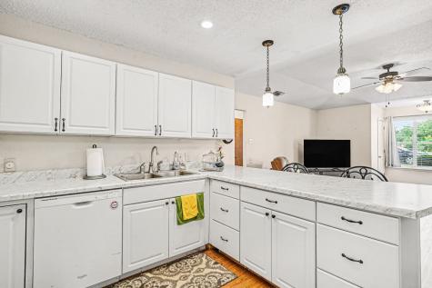 324 Ashwood Street Azle TX 76020