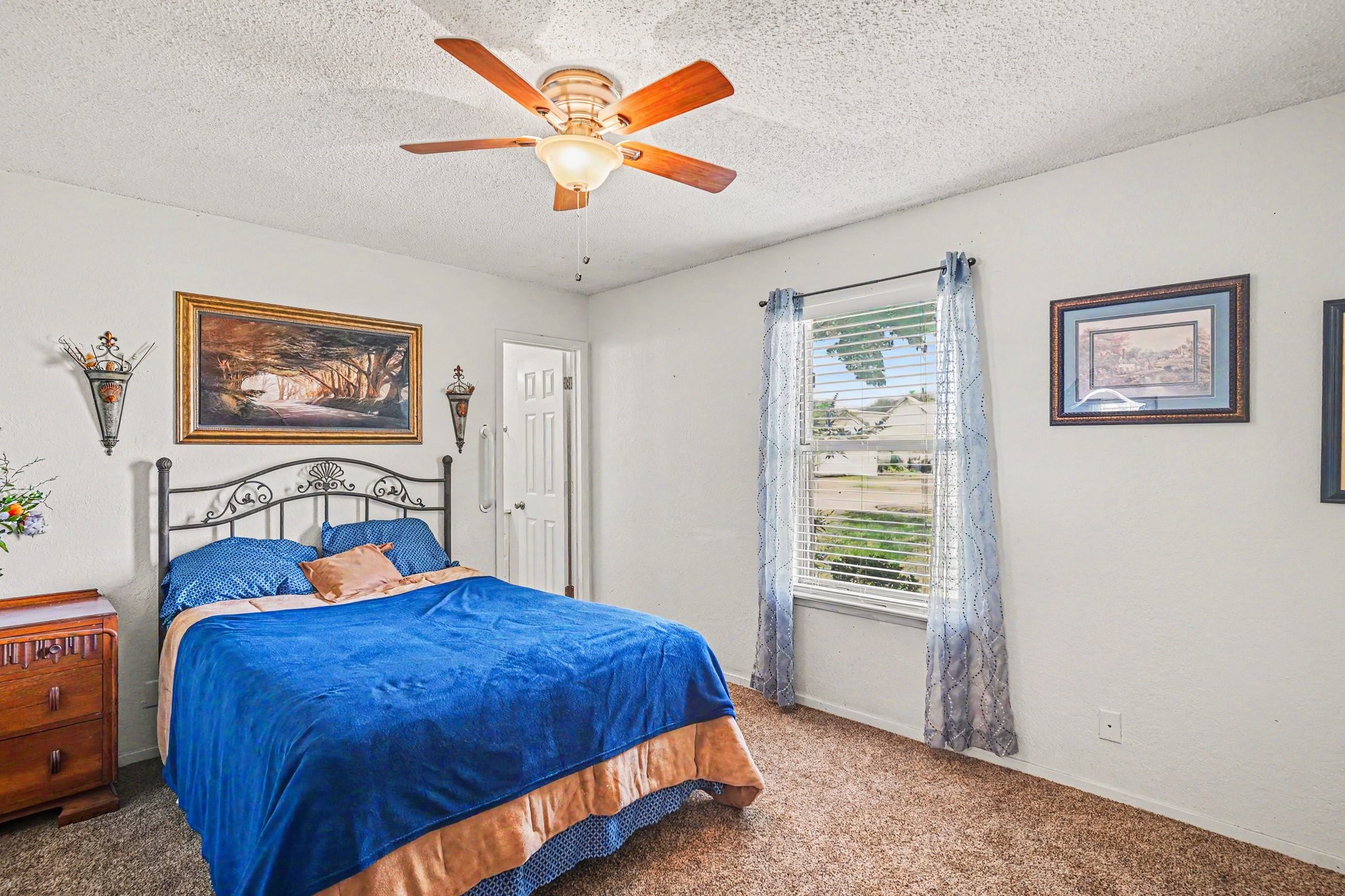 324 Ashwood Street Azle TX 76020