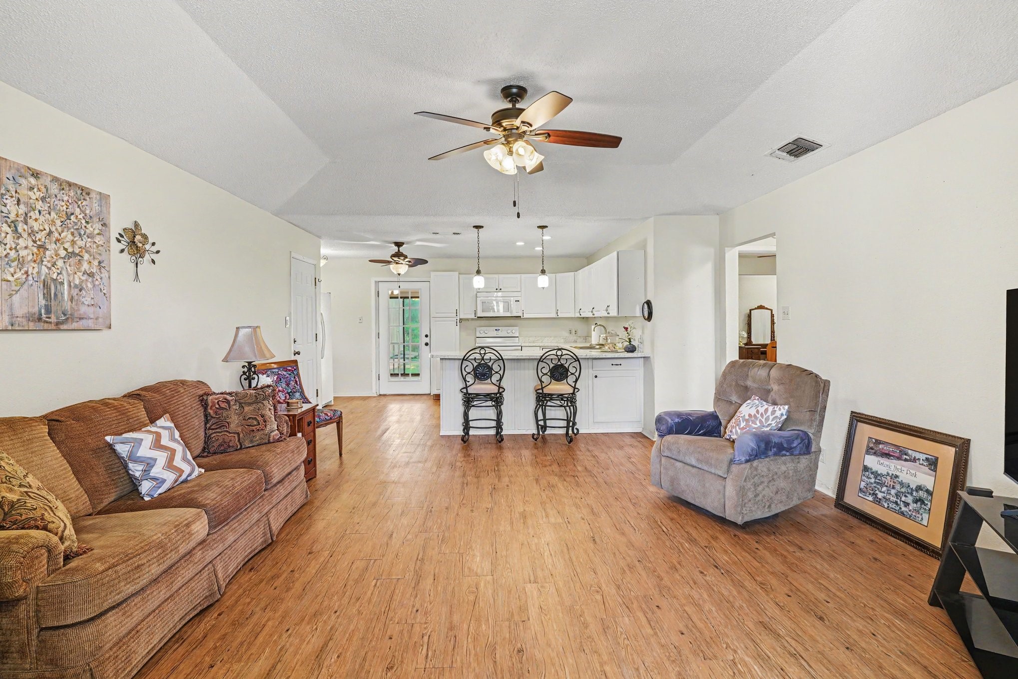 324 Ashwood Street Azle TX 76020