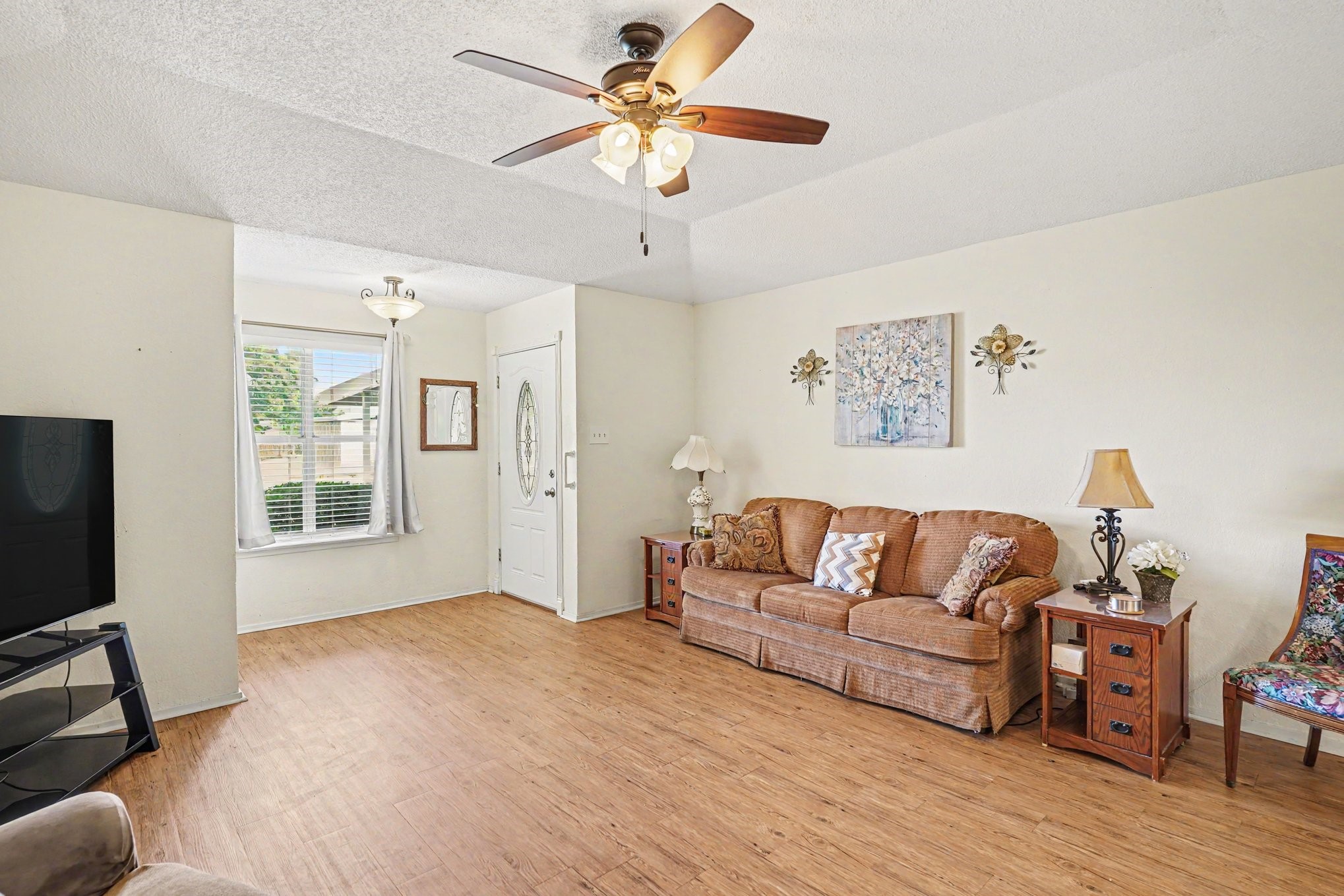 324 Ashwood Street Azle TX 76020