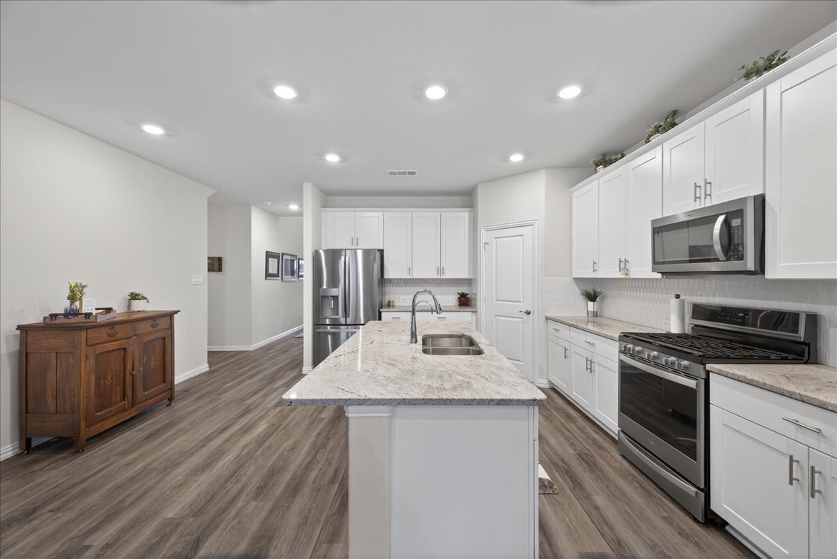 6717 Iron Oak Road Crowley TX 76036
