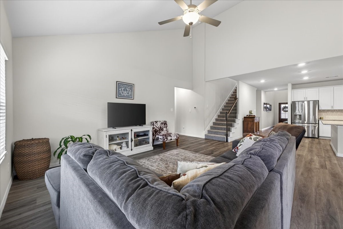 6717 Iron Oak Road Crowley TX 76036